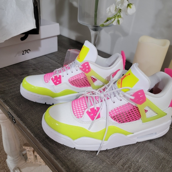 Jordan Other - Jordan Air 4 Retro SE White Lemon
